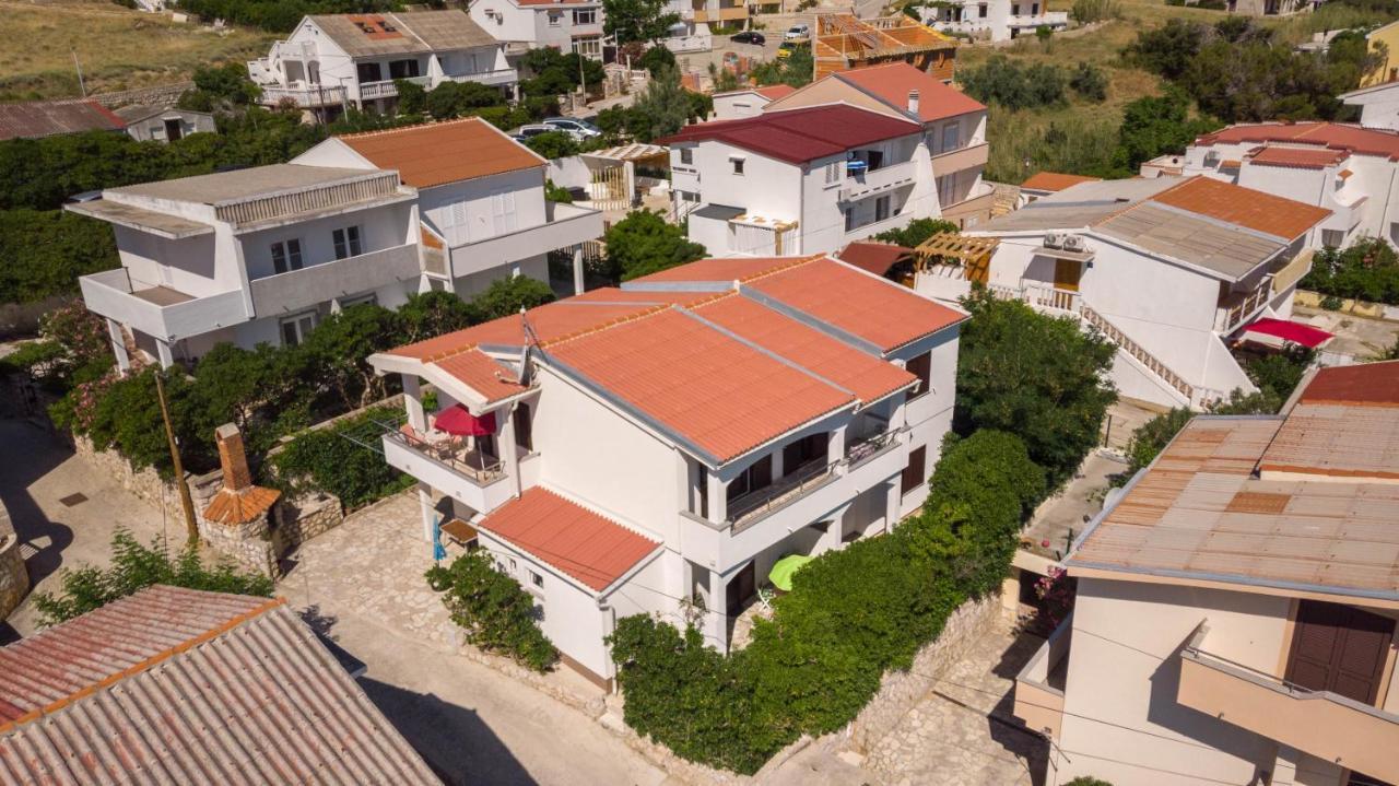 Apartments Salis Pag Town Exterior photo