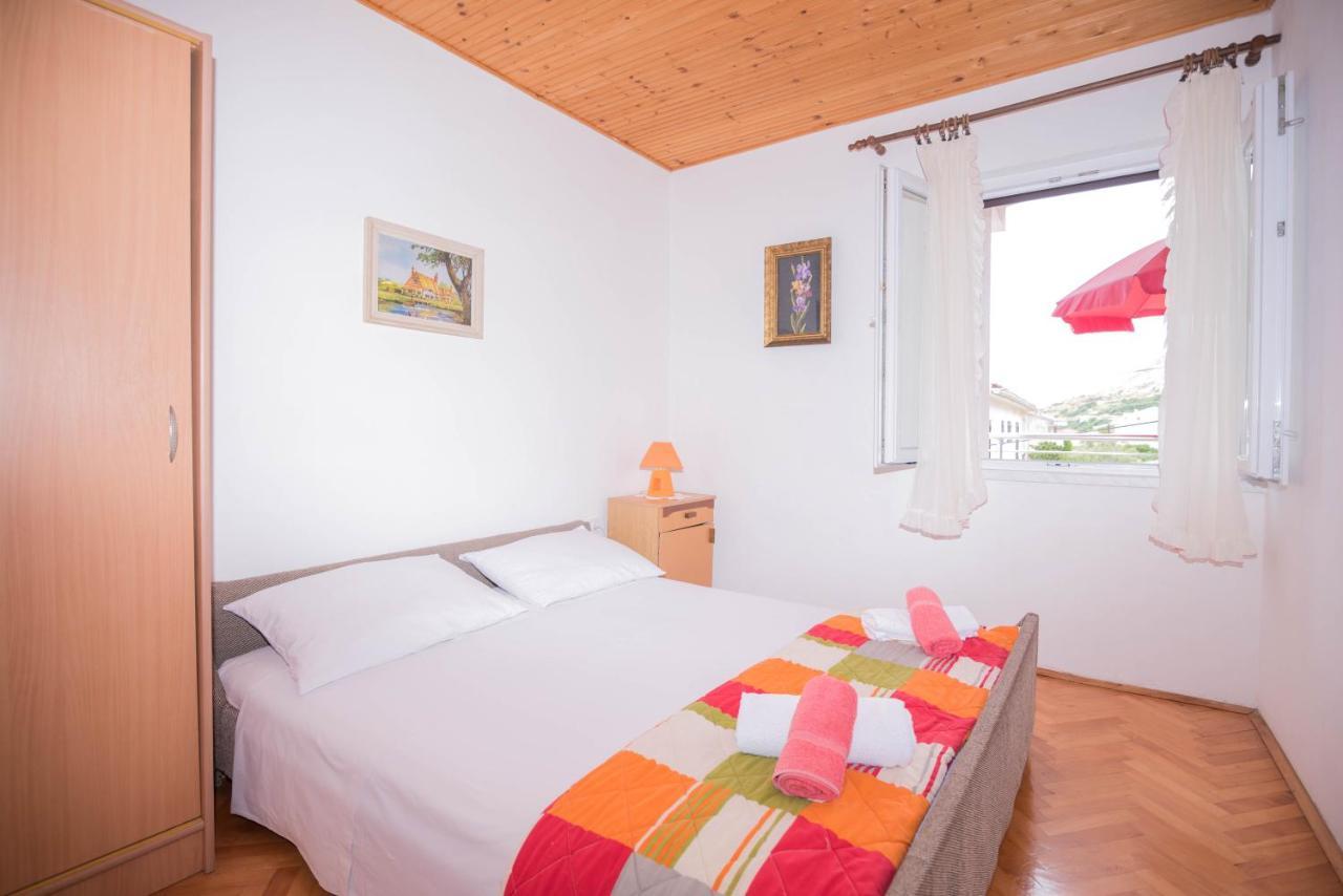 Apartments Salis Pag Town Exterior photo